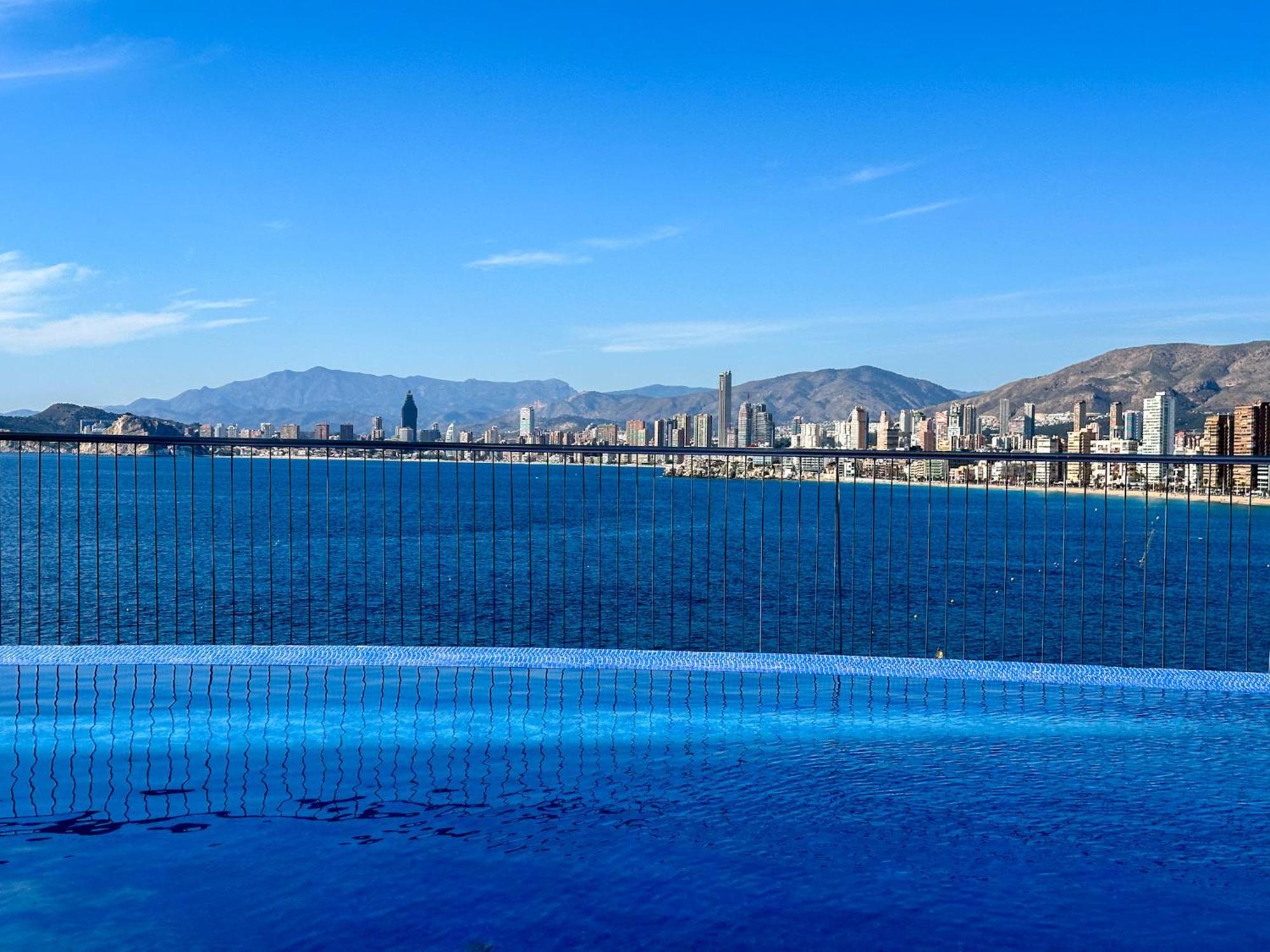 Gemelos 28 Balcon Al Mediterraneo Benidorm Exteriér fotografie